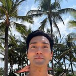 자신감 가득 상의 탈의…성난' 근육질에 태평양 어깨까지 [<b>N샷</b>]