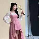 '장원영 언니' 장다아, 동생보다 얇은 <b>발목</b>…포즈마저 '복붙' 수준