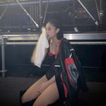 블랙핑크 제니, ‘41도’ <b>폭염</b>에도 열정 무대…“정말 더웠다”