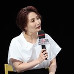 박경림, 언어의 <b>마술사</b>