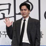 ‘에스콰이어’ 이진욱 “정채연 너무 잘해서 깜짝…선배로서 <b>뿌듯</b>”