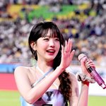 VS “뭔가 문제?”, 장원영 시축 논란 확산[<b>MD</b>이슈](종합)