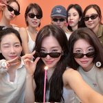 떠난 써니까지, 소녀시대 8인 '완전체' 뭉쳤다..18년 우정<b>ing</b>