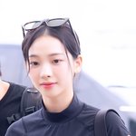 [현장포토] "<b>민낯</b>도 러블리~"...카리나, 넘사벽 예쁨