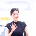 [현장포토] "<b>미소</b>에 사르르"...카리나, 살아있는 인형