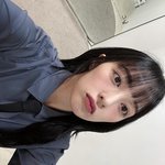 “조용한 응시 속 약속”…김보라, 단정한 셔츠핏→여름 끝자락 깊은...