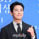 주지훈, 깜짝 등장…<b>정재</b>형에 "요리하시는 분?" 농담 [라이브...