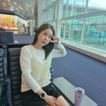 문원 사생활 논란 견딘 신지, 호주로 떠났다