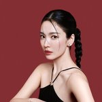 송혜교, 치명적인 블랙드레스…고혹미 <b>폭발</b>[핫픽]