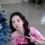 '<b>핑크</b>공주' 신시아, 부루퉁한 표정마저도 '사랑스러워' [해시태그]