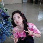 신시아, 인형이야 사람이야? 꽃도 기죽는 러블리 미모