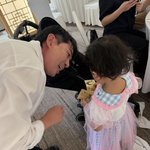 子' 돌잔치서 계 탔네…양손 <b>두둑</b>한 "용돈 세례" [해시태그]