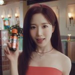 와 아이돌 중에서 얘 만큼 <b>머리크기</b> 큰 사람 처음봐