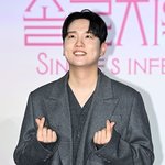 '1박 2일' 새 멤버 욕심…"<b>PD</b>로부터 축하 꽃다발 받아"...