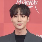 [단독]로이킴, 에이트 백찬 아내 손잡고 1인 기획사