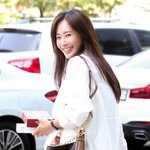 [ET포토] 유리, '기분 좋은 퇴근길'