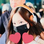 <b>영서</b> 오늘 입국 진짜 예뿌다