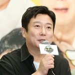 [드루와] 부친상 이수근 측 “조문 <b>문의</b>多, 유가족과 상의 끝 받기로...