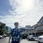 너무 핫한 모습에 잠이 다 깨버렸으니 책임져