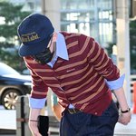 지드래곤, 개성 넘치는 인사 [포토엔<b>HD</b>]