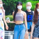 내 생각엔 <b>유나</b>는 골반 수술 아닌거같음