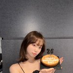 딸기처럼 상큼한 르세라핌 <b>채원</b>이의 Hi 25살!