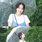 “조용히 젖는 마음”…박보영, <b>여름비</b> 아래 미소→투명한 순수