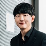 장원영 앞세워 2.5조 '잭팟'…36세 억만장자에 관심 폭발