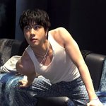 진 타고난 어깨가 그냥 넘<b>사야</b>