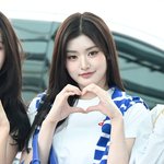 피프티피프티 아테나, 화사한 하트 [포토엔<b>HD</b>]