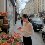 제니, 파리에서 보여준 수수한 '여친룩' ... 꾸안꾸의 정석