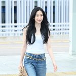 문가영, 화사한 공항 캣워크 [포토엔<b>HD</b>]