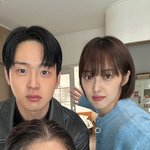  <b>새치</b>+흉터에도 '미소'…장동윤·김보라와 한가족 포스 [해시태그]