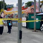 <b>놀이</b>기구 안전장치 풀리면서 '허공에 뜬' 10대들