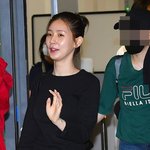아이들 미연, 패션 감각 돋보이는 입국장 발걸음 [포토엔<b>HD</b>]