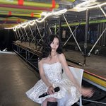 블랙핑크 지수, 초미녀 비주얼로 밀라노 접수…"공주님 그 자체"