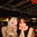 로제 제니 투샷 <b>개느</b>좋