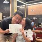 이지혜, 세무사 남편과 불화 겪더니…볼에 <b>뽀뽀</b> “사이좋은 부부”