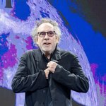 [현장포토] "뭘 꺼낼까?"...팀 <b>버튼</b>, 유쾌한 거장