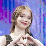 [현장포토] "손하트, 완벽해"...에마 마이어스, <b>케이</b>팝 찐팬...