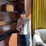 제니·유리·한소희…3만5천원 티셔츠·천원 선글라스→싼게 Hip하네...