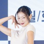 [어케생각해] [현장포토] "눈부시게 빛난다"...이엘, 자체발광 <b>미녀</b>