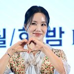 [어케생각해] 엄정화, <b>톱스타</b>가 하는 <b>톱스타</b> 연기 “‘닥터 차정숙’만큼...