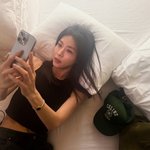 하지원 <b>침대</b> 셀카도 화보 같아...청순 미모