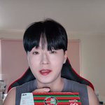 <b>닥터</b>후 왤케 요즘영상에서 입술이 빨갛지