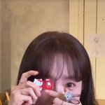 한지민, 최정훈이 선물했나…똑닮은 토끼 반지 '눈길' [해시태그]