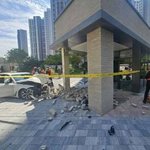 평택 아파트단지 스쿨버스존 기둥 <b>추돌</b>한 차량…4명 부상