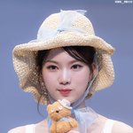 붙어 있으면 자매처럼 닮았다는 <b>걸</b>그룹 멤버