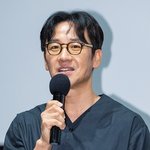 [현장포토] "차분한 표정으로"…엄태웅, 9년만의 인사