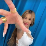 폭행 방관' 10개월 만에 "내 모든 것"…해외서 <b>태세</b> 전환